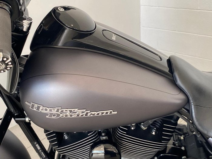 2016 Harley-Davidson Street Glide Special 103 (FLHXS) Touring Grey