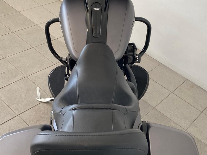 2016 Harley-Davidson Street Glide Special 103 (FLHXS) Touring Grey