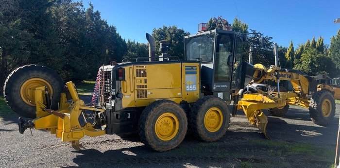 2012 Komatsu GD555 5