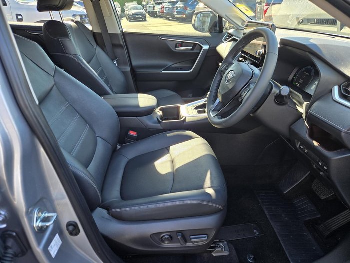 2024 Toyota RAV4 XSE