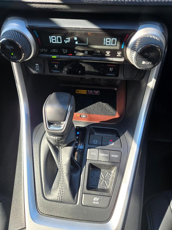 2024 Toyota RAV4 XSE