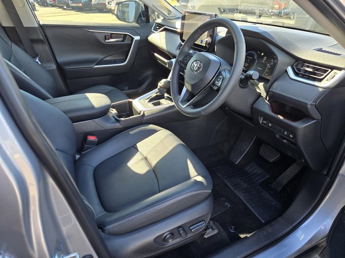 2024 Toyota RAV4 XSE