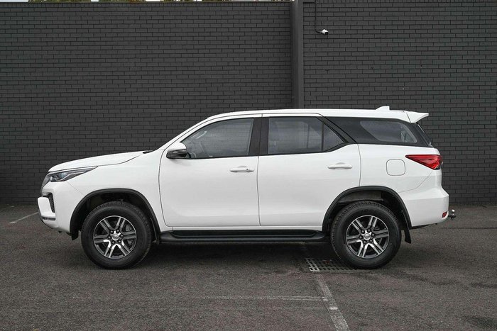 2022 Toyota Fortuner GX