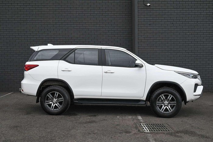 2022 Toyota Fortuner GX
