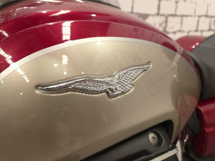 2017 Moto Guzzi California Touring SE California Red