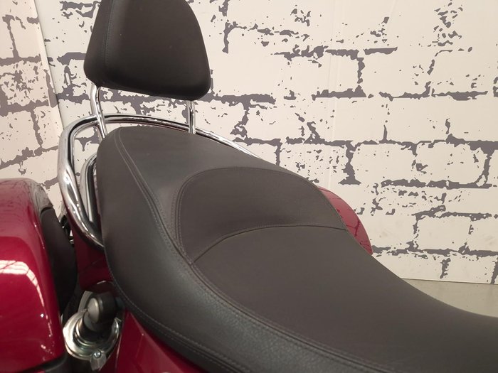 2017 Moto Guzzi California Touring SE California Red