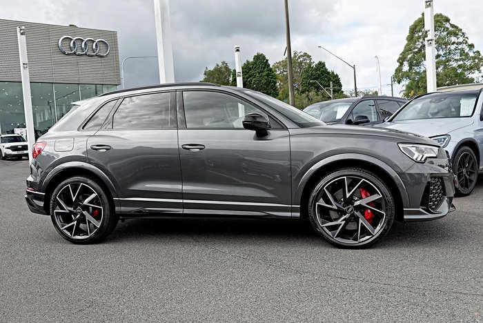 2022 Audi RS Q3