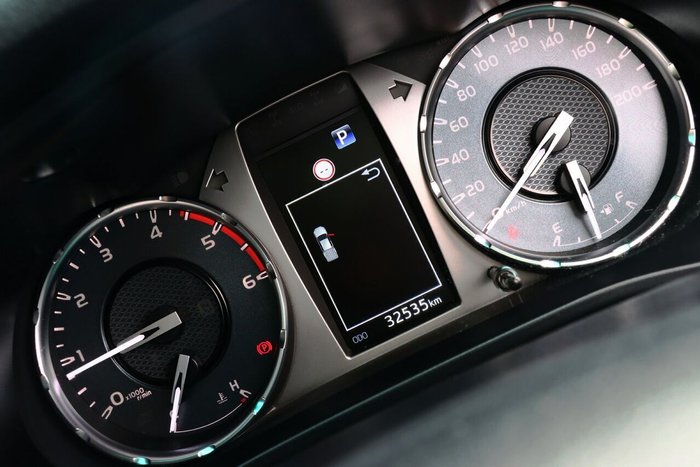 2023 Toyota Hilux SR5