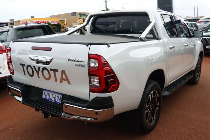 2023 Toyota Hilux SR5