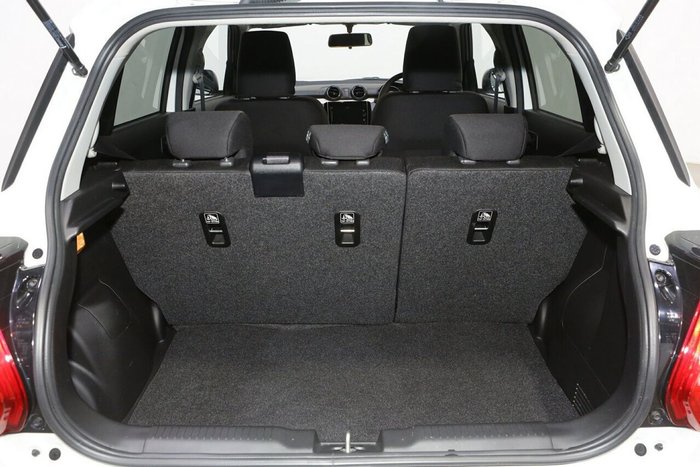 2020 Suzuki Swift GL Navigator