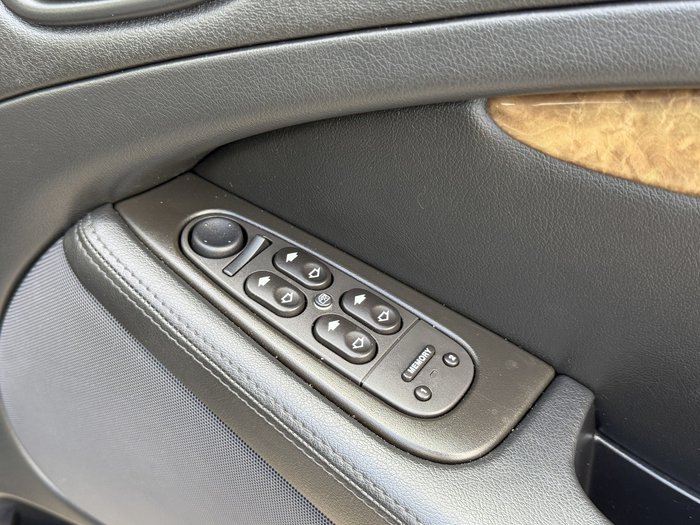 2005 Jaguar S-Type Sport