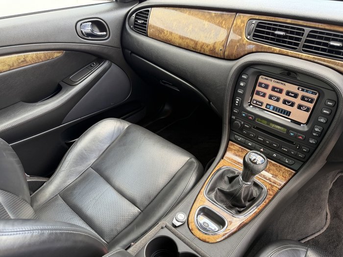 2005 Jaguar S-Type Sport