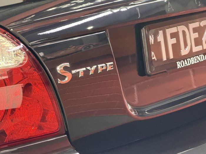 2005 Jaguar S-Type Sport