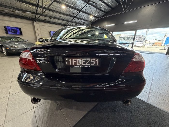 2005 Jaguar S-Type Sport