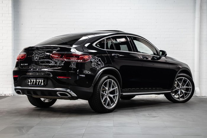 2019 Mercedes-Benz GLC-Class GLC300