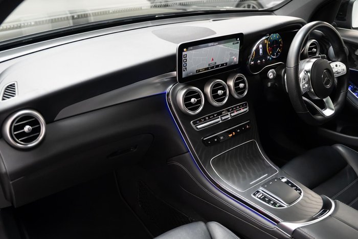 2019 Mercedes-Benz GLC-Class GLC300