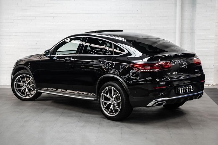 2019 Mercedes-Benz GLC-Class GLC300