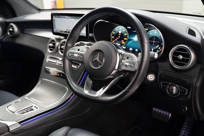 2019 Mercedes-Benz GLC-Class GLC300