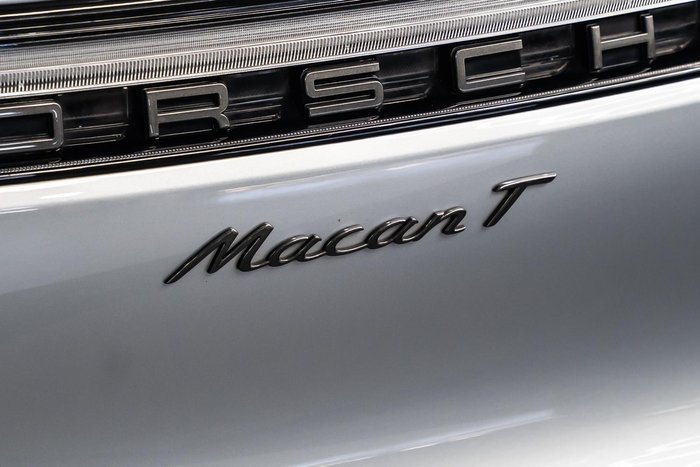 2023 Porsche Macan T