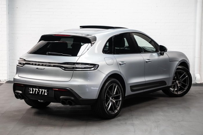 2023 Porsche Macan T
