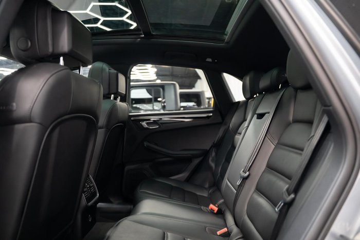 2023 Porsche Macan T