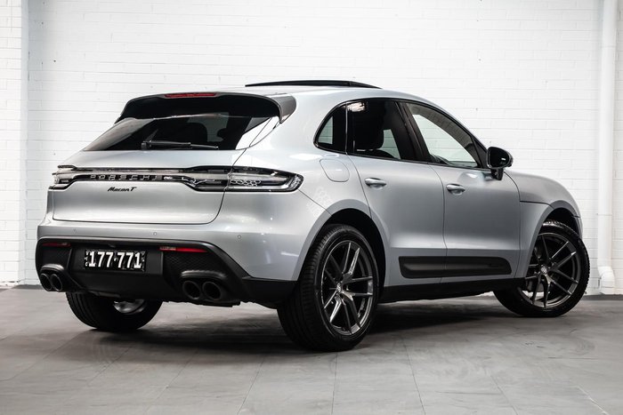 2023 Porsche Macan T
