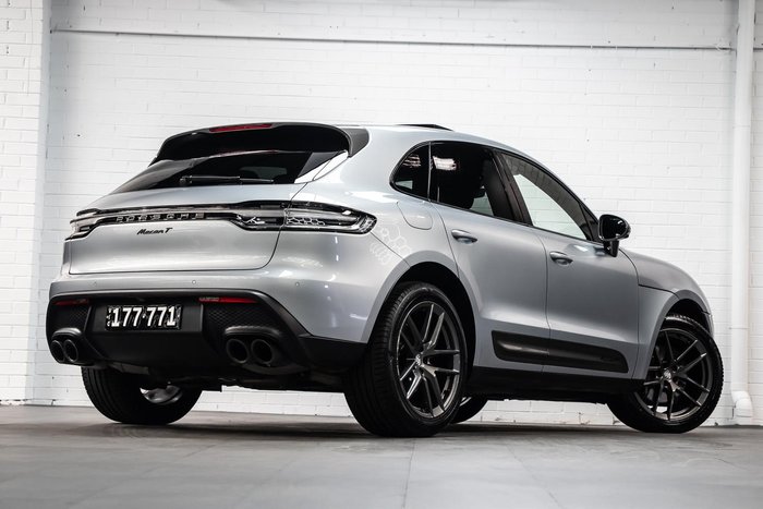 2023 Porsche Macan T