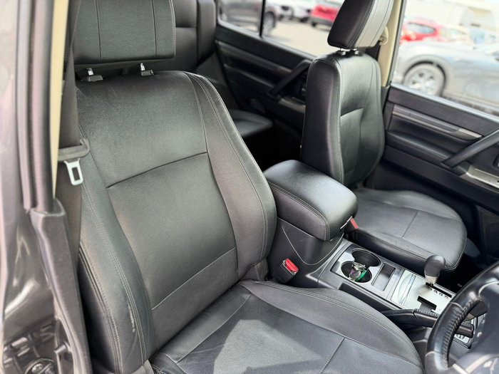 2020 Mitsubishi Pajero GLS Leather Option