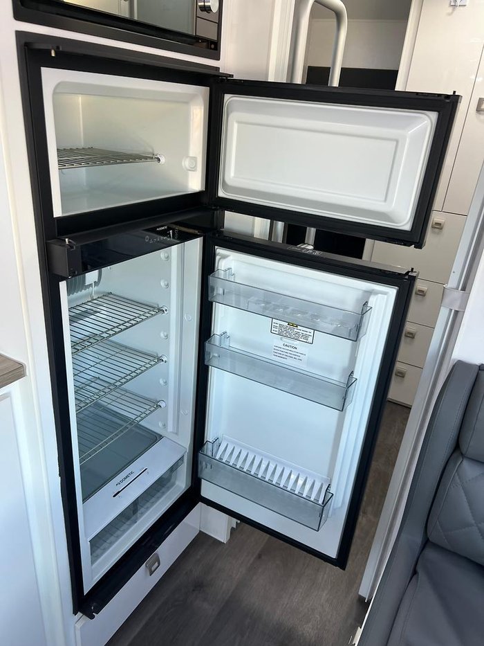 2023 Design RV Crx Semi Off Road F2, 21'