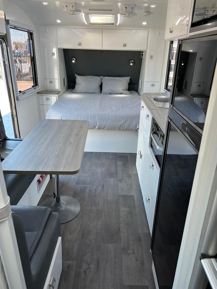 2023 Design RV Crx Semi Off Road F2, 21'