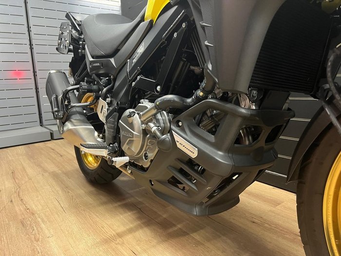 2021 SUZUKI V-STROM 650XT (DL650XA) Yellow