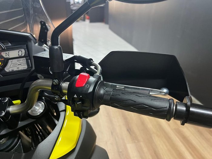 2021 SUZUKI V-STROM 650XT (DL650XA) Yellow