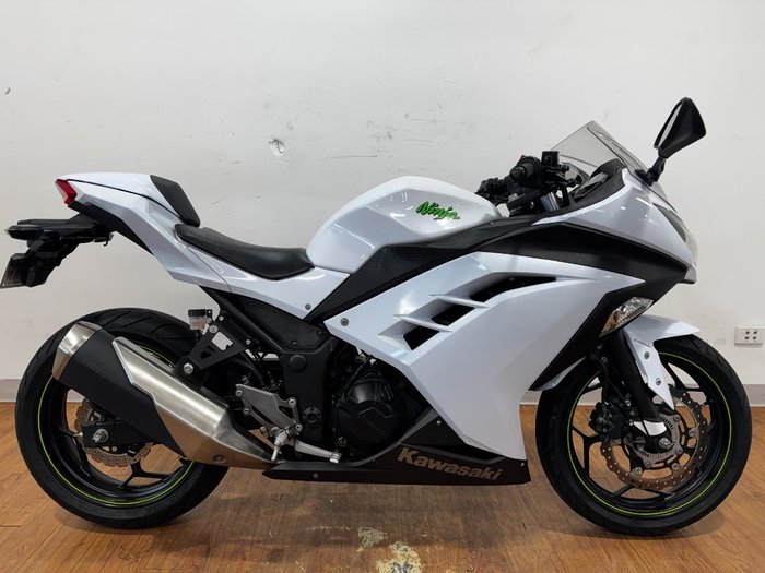 2014 Kawasaki NINJA 300 SE WHITE