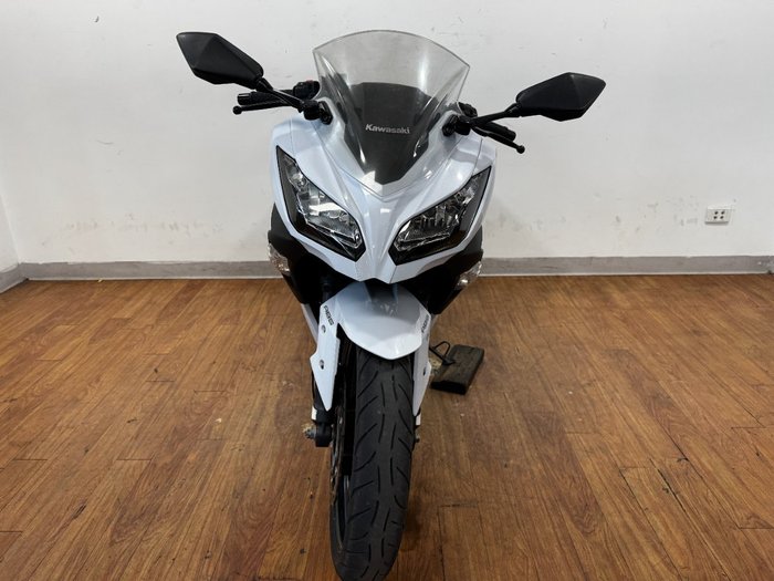 2014 Kawasaki NINJA 300 SE WHITE