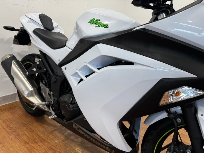 2014 Kawasaki NINJA 300 SE WHITE