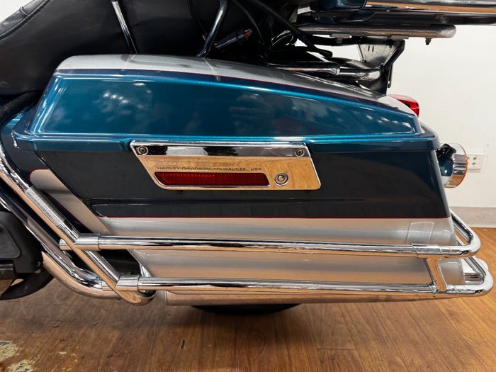 2004 Harley-Davidson FLHTCUI ULTRA CLASSIC E/GLIDE BLUE