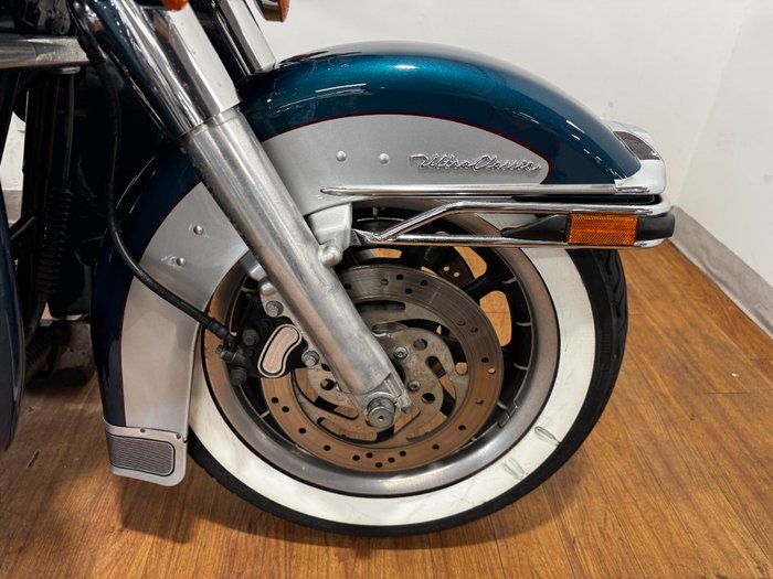 2004 Harley-Davidson FLHTCUI ULTRA CLASSIC E/GLIDE BLUE