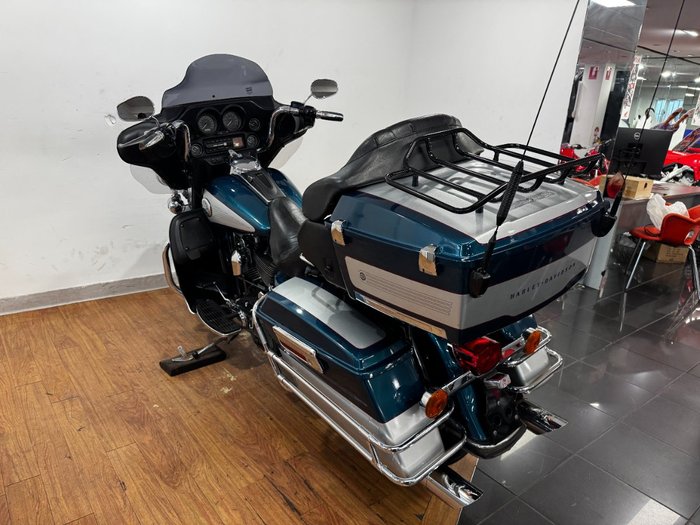 2004 Harley-Davidson FLHTCUI ULTRA CLASSIC E/GLIDE BLUE