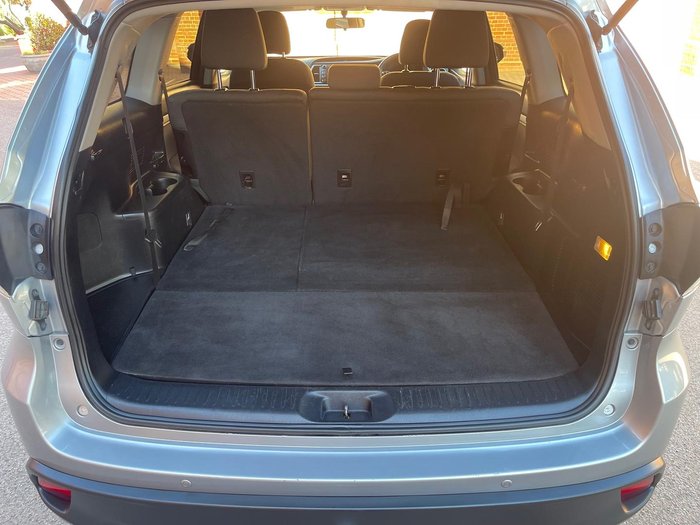 2015 Toyota Kluger GX