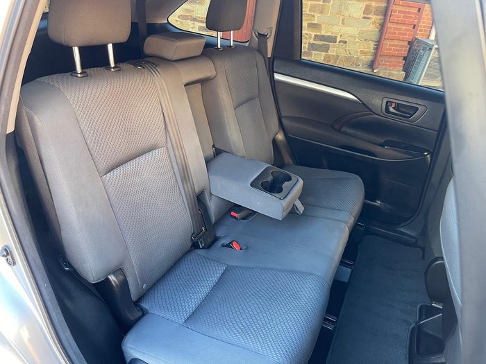 2015 Toyota Kluger GX