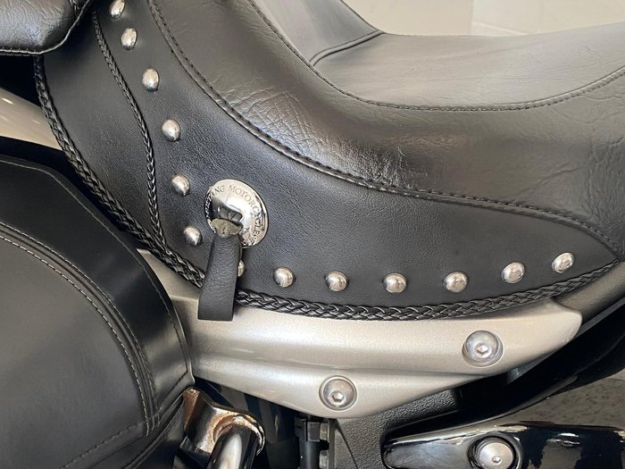 2011 Yamaha Roadliner (XV1900A) Roadliner Black