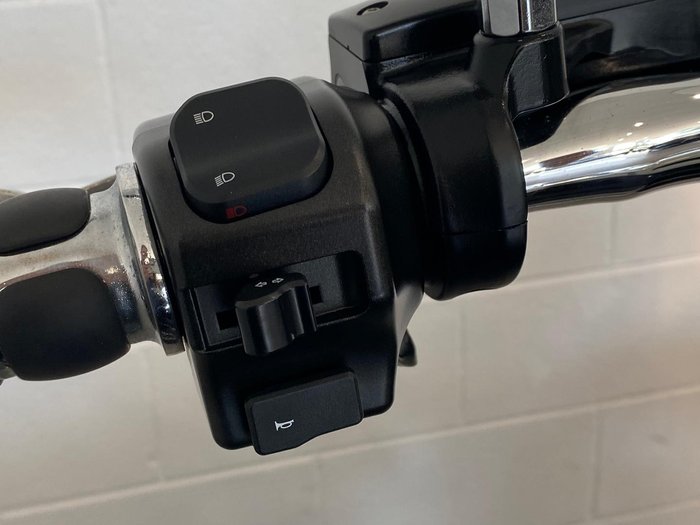 2011 Yamaha Roadliner (XV1900A) Roadliner Black