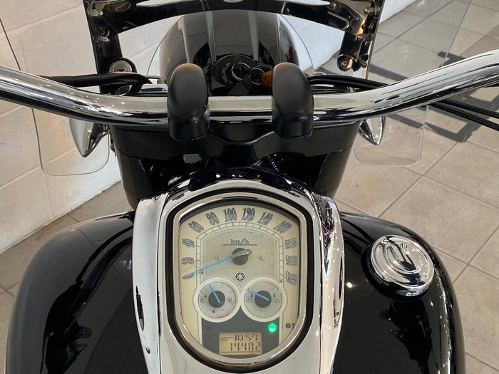 2011 Yamaha Roadliner (XV1900A) Roadliner Black