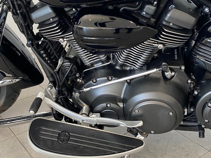 2011 Yamaha Roadliner (XV1900A) Roadliner Black