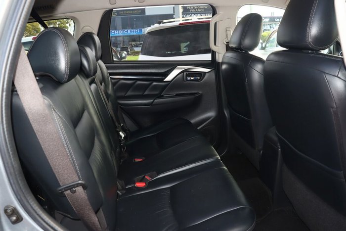 2016 Mitsubishi Pajero Sport Exceed