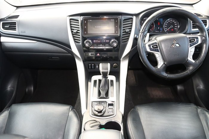 2016 Mitsubishi Pajero Sport Exceed