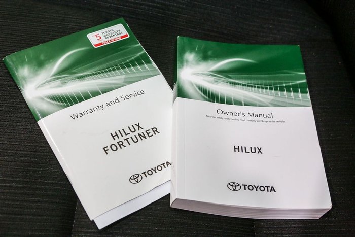 2020 Toyota Hilux SR