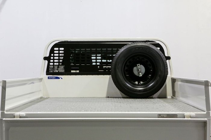 2020 Toyota Hilux SR