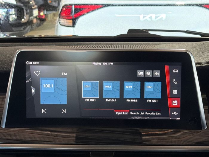 2022 LDV D90 Executive