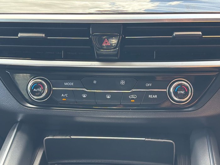 2022 LDV D90 Executive